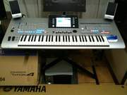 Yamaha Tyros 4 Keyboard